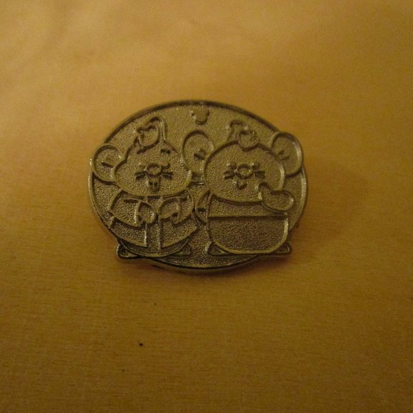 Disney Hidden Mickey Gus & Jaq Chaser Pin - Picture 1 of 8